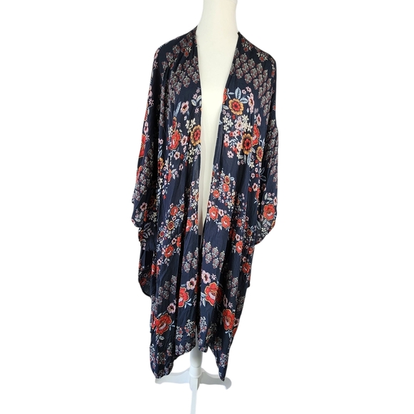 En Creme Dark Floral Kimono Large Blue - Picture 3 of 7